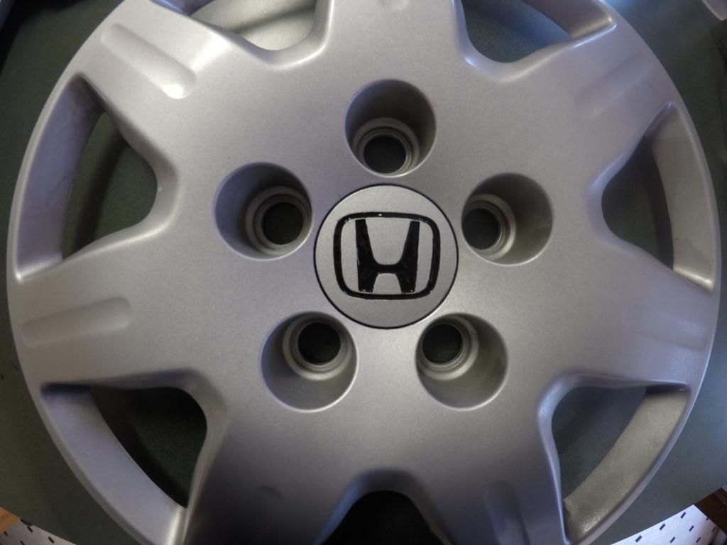 DIY Paint Your Honda Hubcap "H" Logo 8th Generation Honda Civic Forum